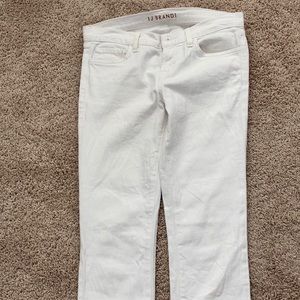 J Brand Pencil Leg w/split white jeans !